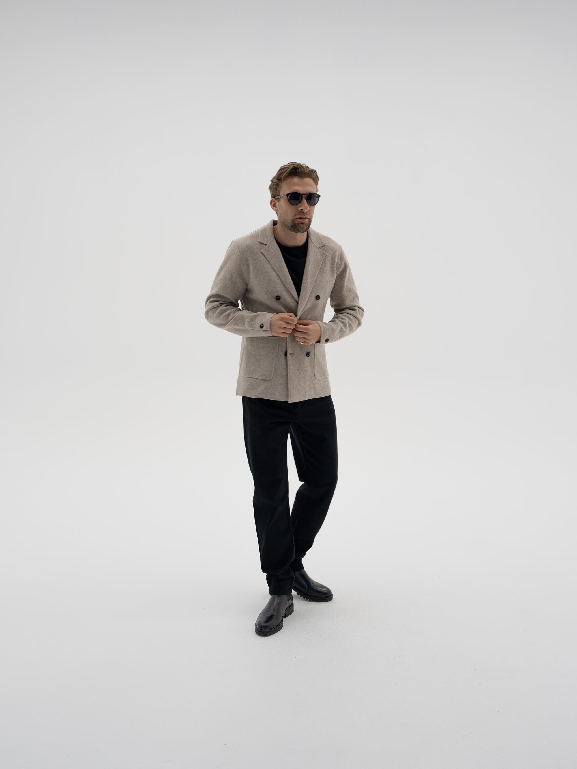 Lookbook - Image 4