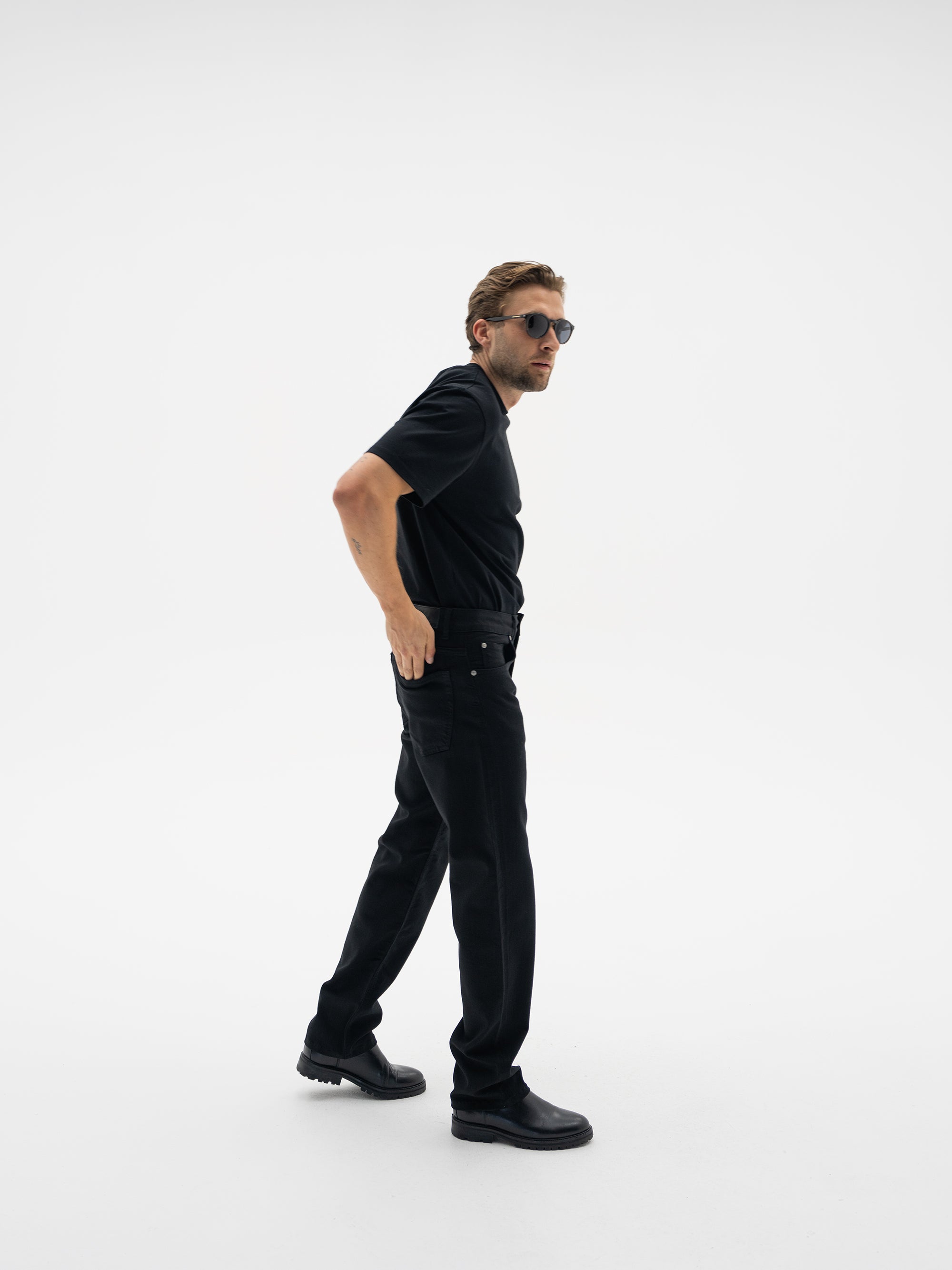 Lookbook - Image 4