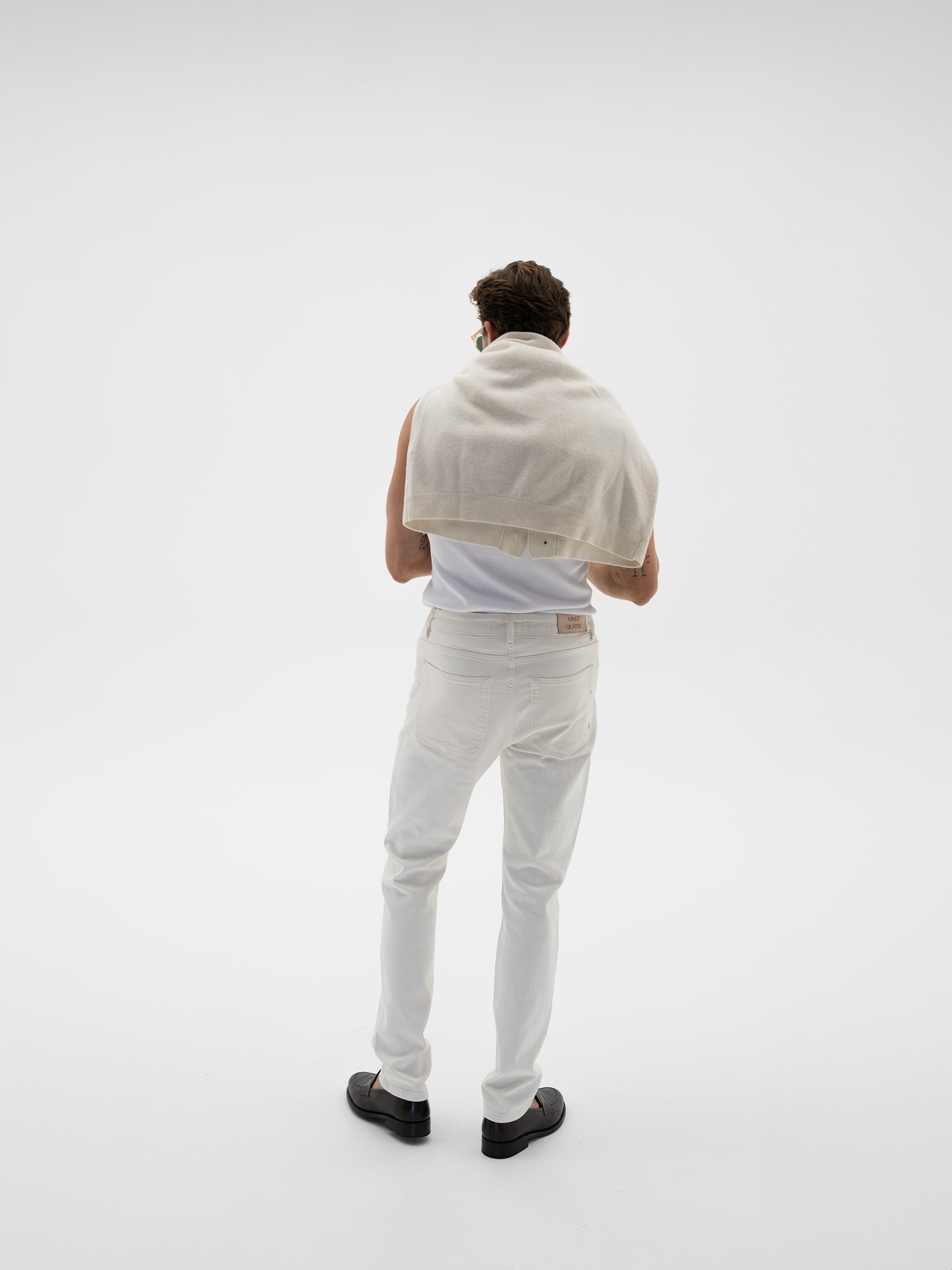 Lookbook - Image 4